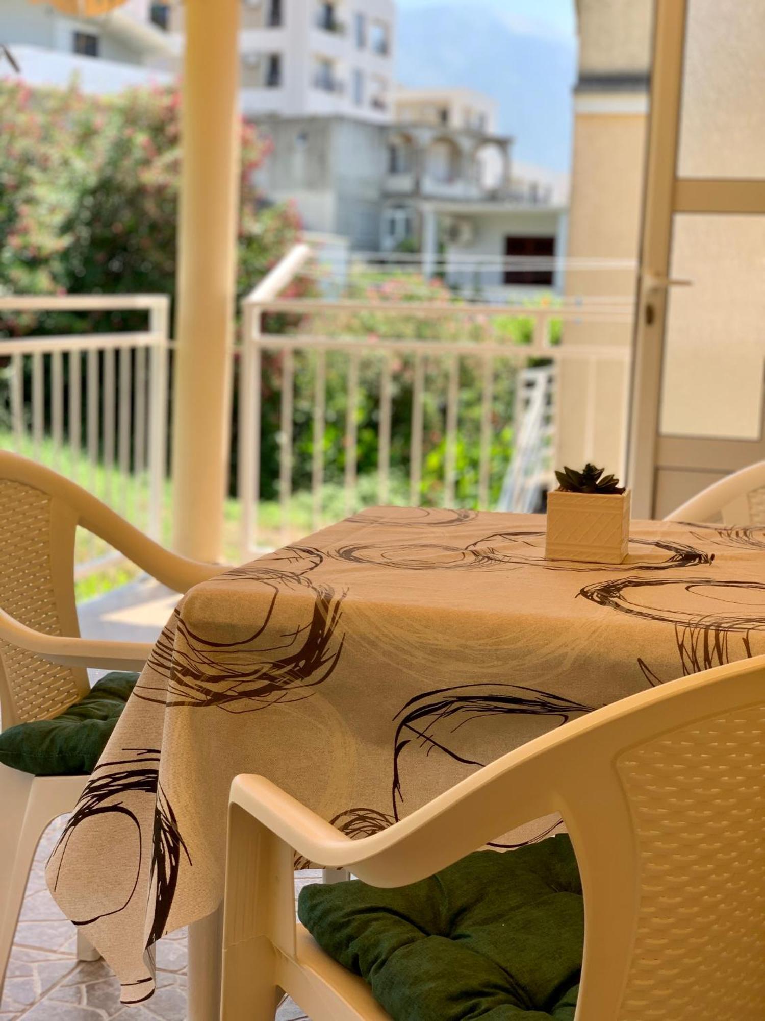 Apartman DMA Tivat Bagian luar foto